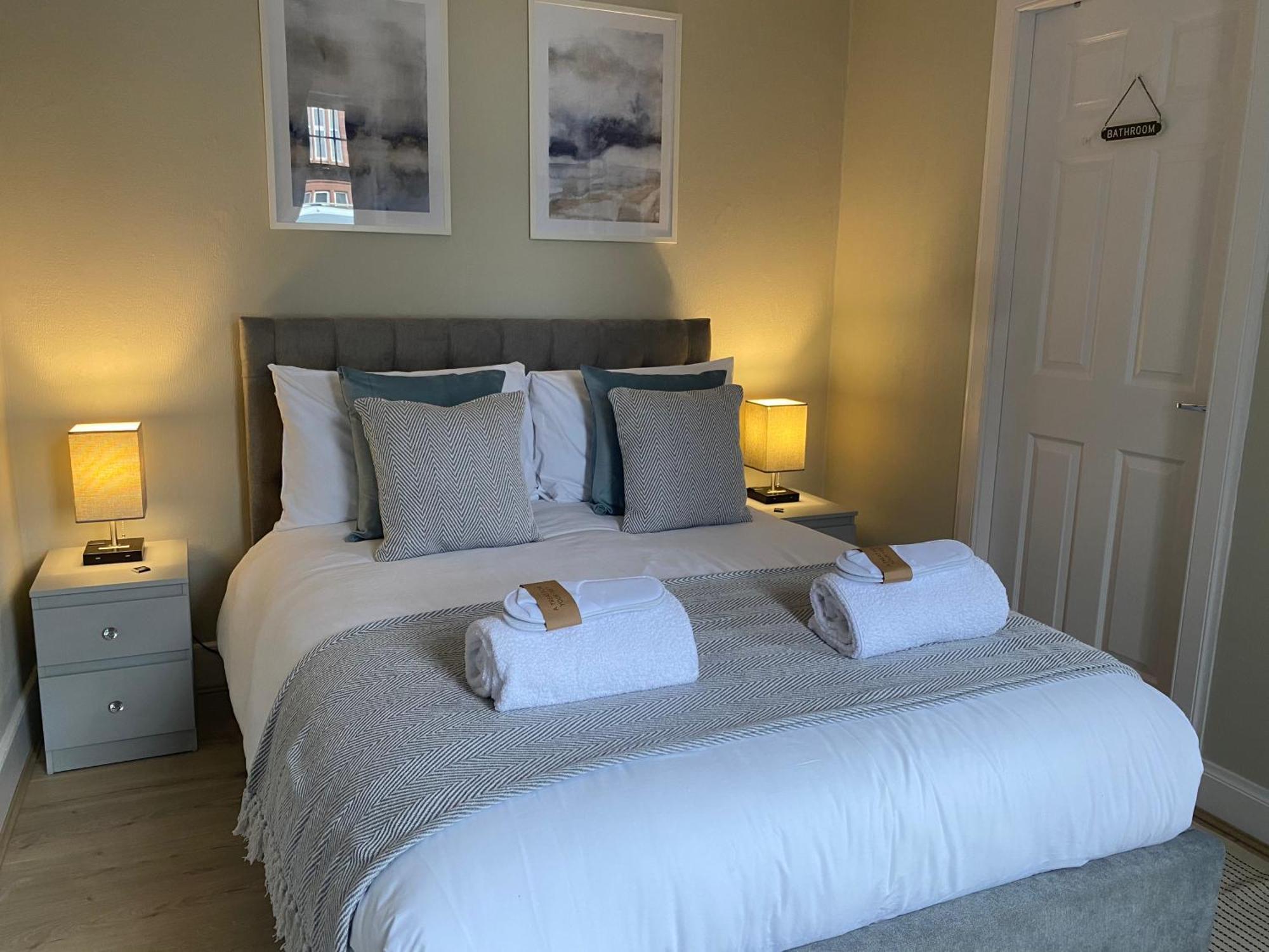 Peacock Guest House Largs Eksteriør billede